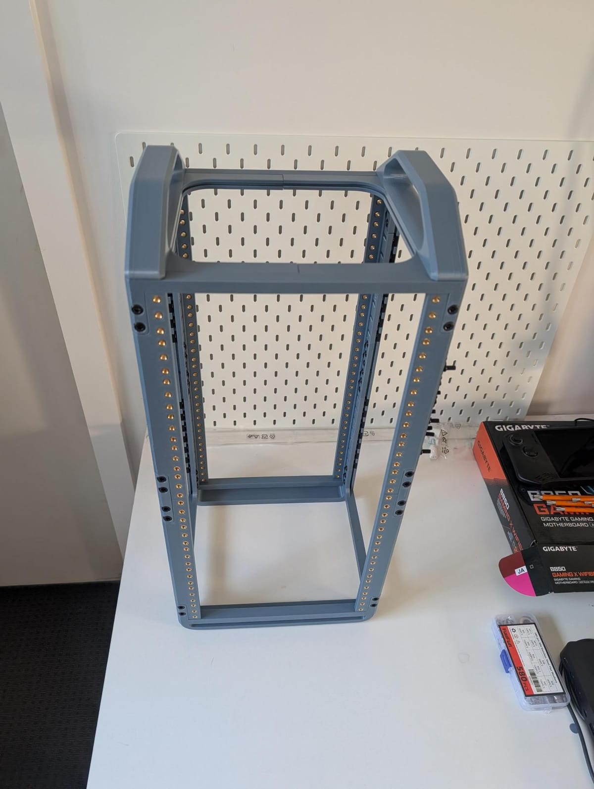 3D Printed Mini-Rack (Part 1) The Rack